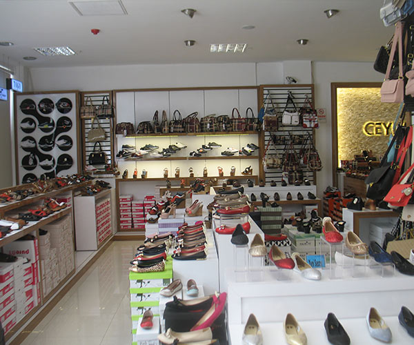 ayakkabı mağaza raf tasarımı mağaza dekorasyonu